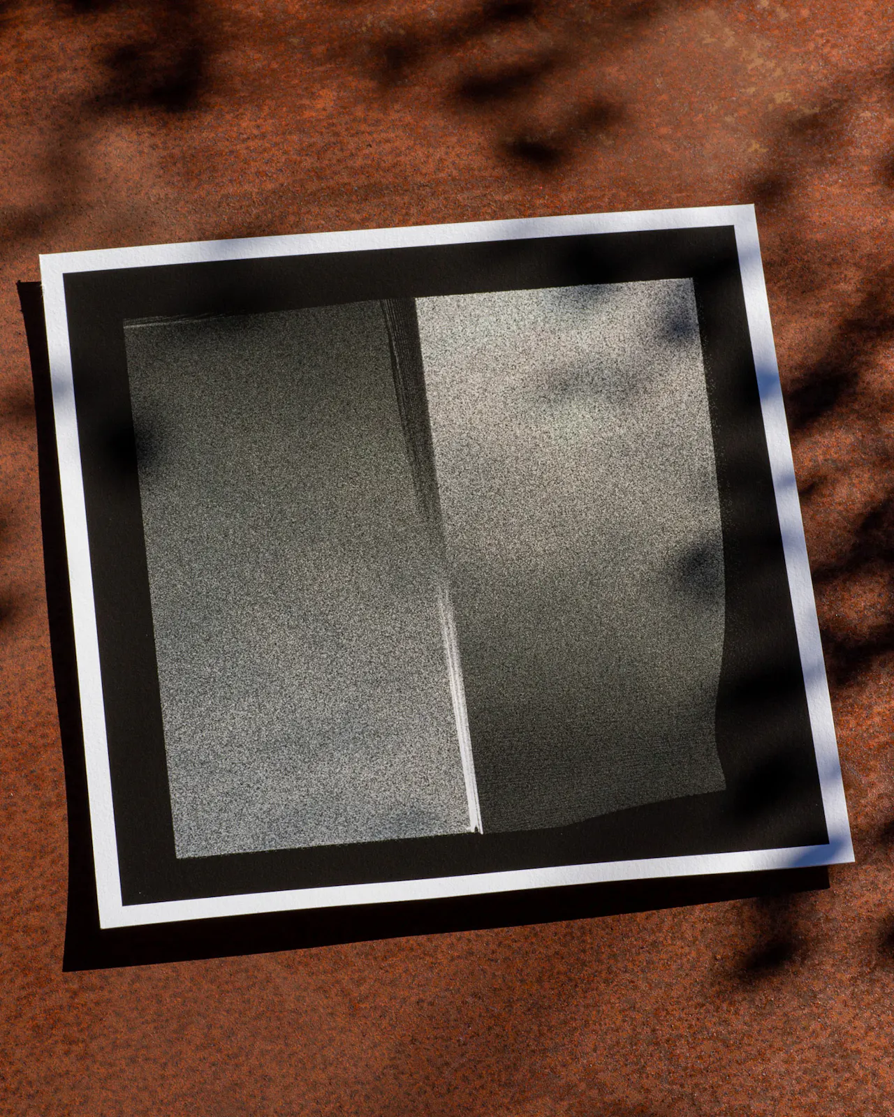 Archival inkjet print on Hahnemühle paper
